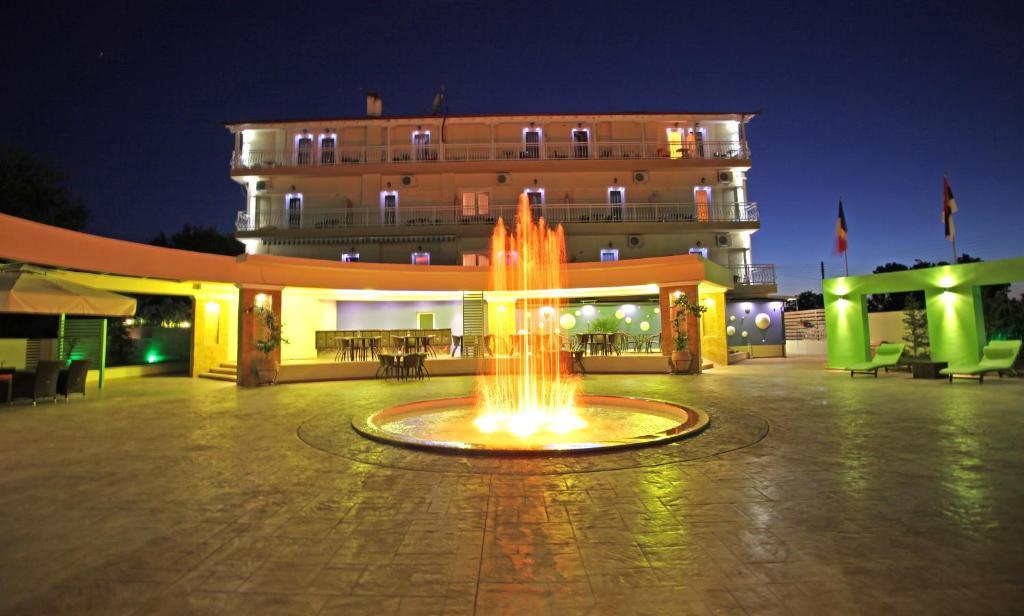 Hotel Dias Olympiakí Aktí Exterior foto