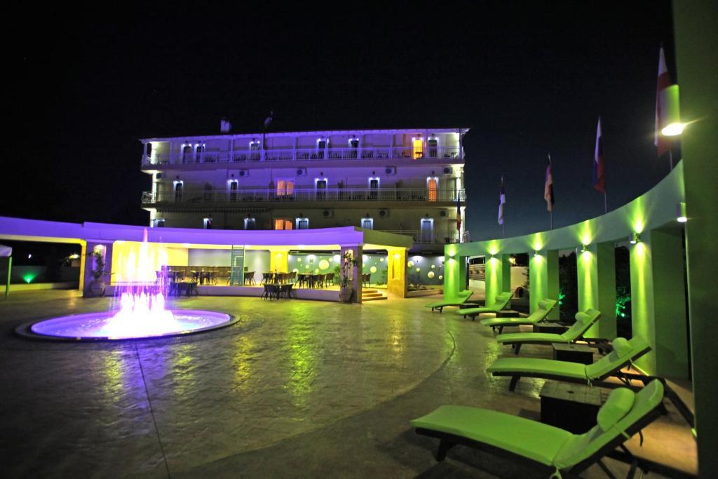 Hotel Dias Olympiakí Aktí Exterior foto